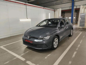 VW Golf VIII 2.0 TDI Business VIRTUAL FULL-LED ACC 2xParktronic