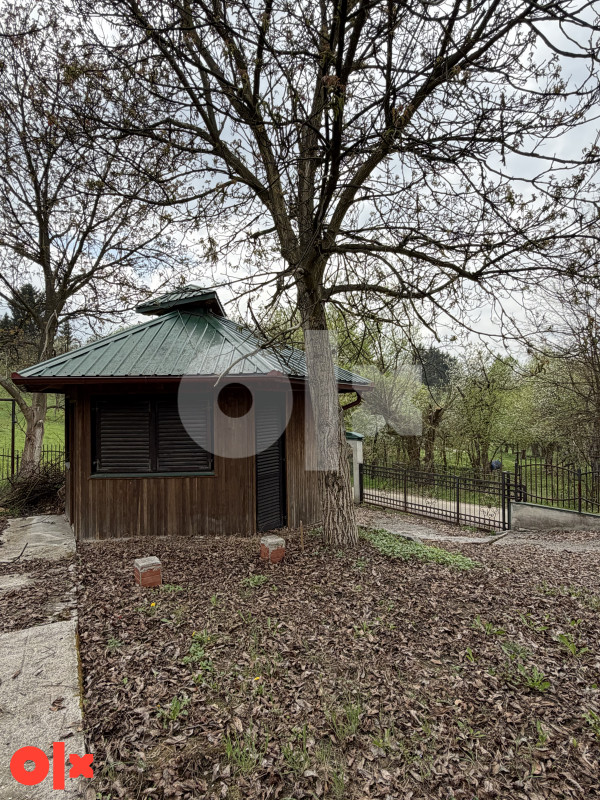VILA | VISOKO | 1425 m2 2