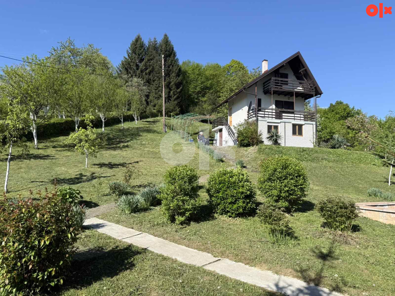 Vikendica sa zemljištem 1700m2 Lauš - Kosovska ulica 3