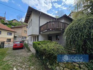LOCUS: Kuća na parceli 469m2 u početku nas. Bistrik photo 2
