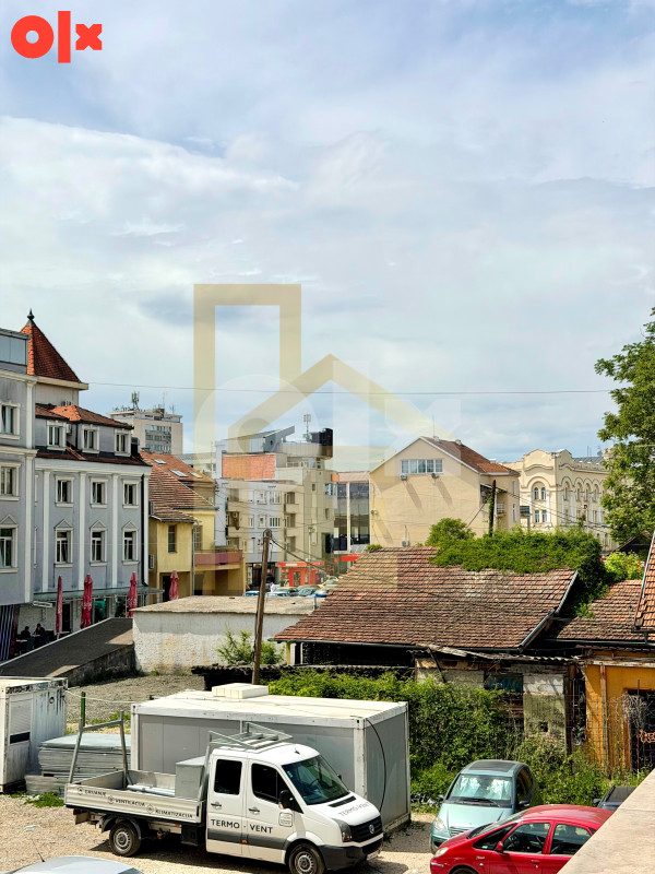 PREMIUM Dvosoban stan u strogom Centru grada 25