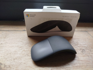 Bežični miš Microsoft Arc Mouse