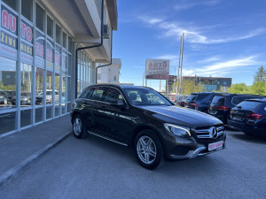 Mercedes GLC 220d 125kW 2016 god *led,navii,kamera*