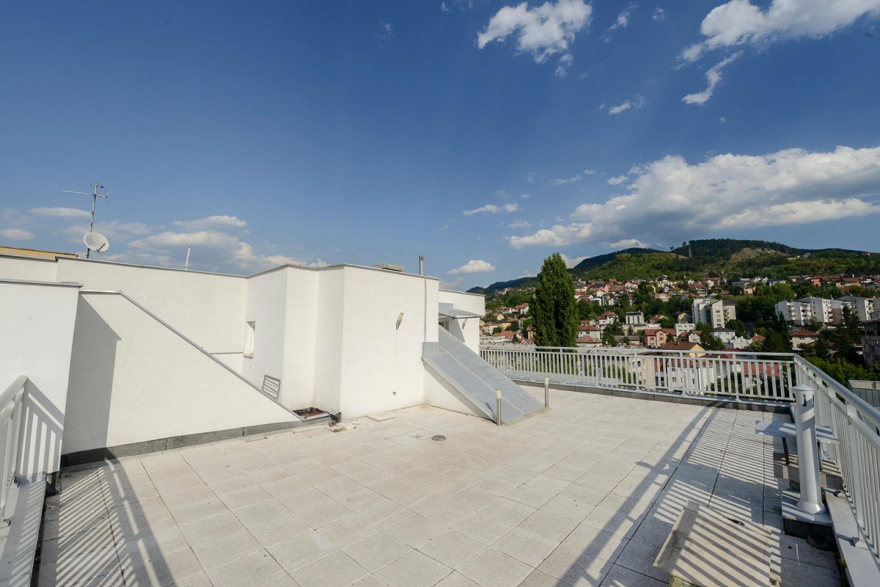 NN Nekretnine : Luksuzni dvoetažni penthouse - Kovačići 13