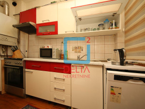 Četverosoban stan / 73 m2 / 1. sprat / Danijela Ozme / Centar photo 5