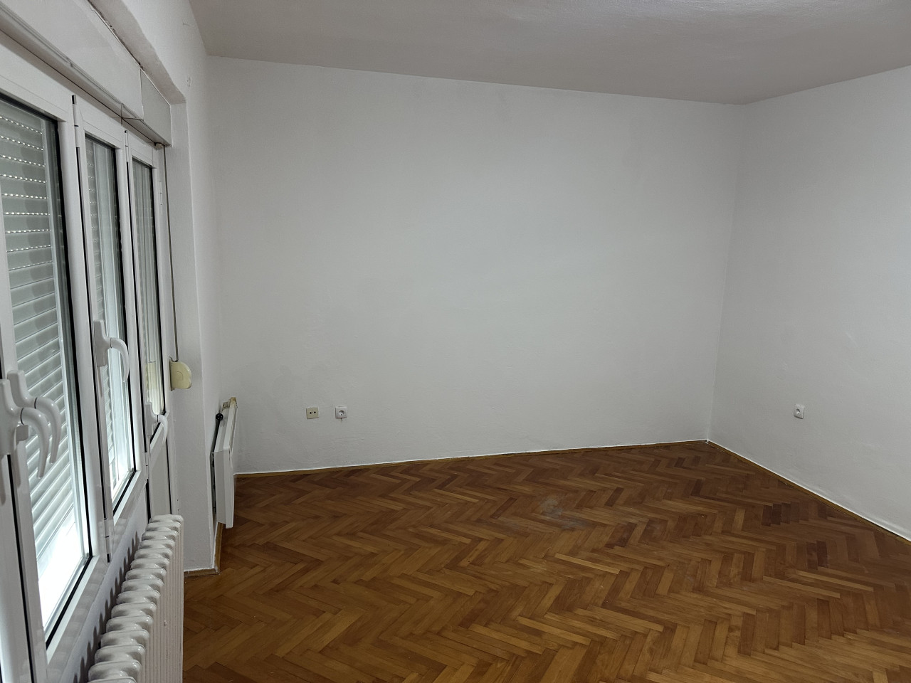 Trosoban stan u strogom centru - 75 m2 4