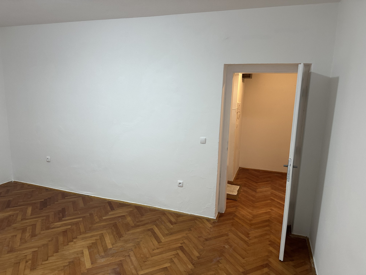 Trosoban stan u strogom centru - 75 m2 5