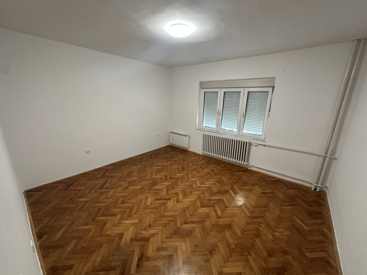Trosoban stan u strogom centru - 75 m2 7