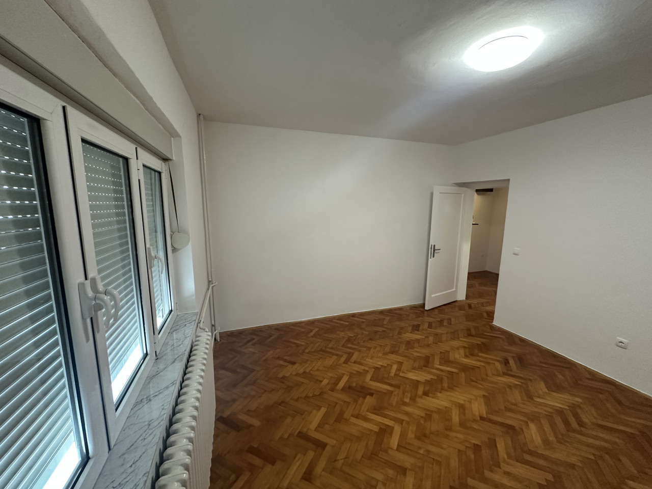 Trosoban stan u strogom centru - 75 m2 9