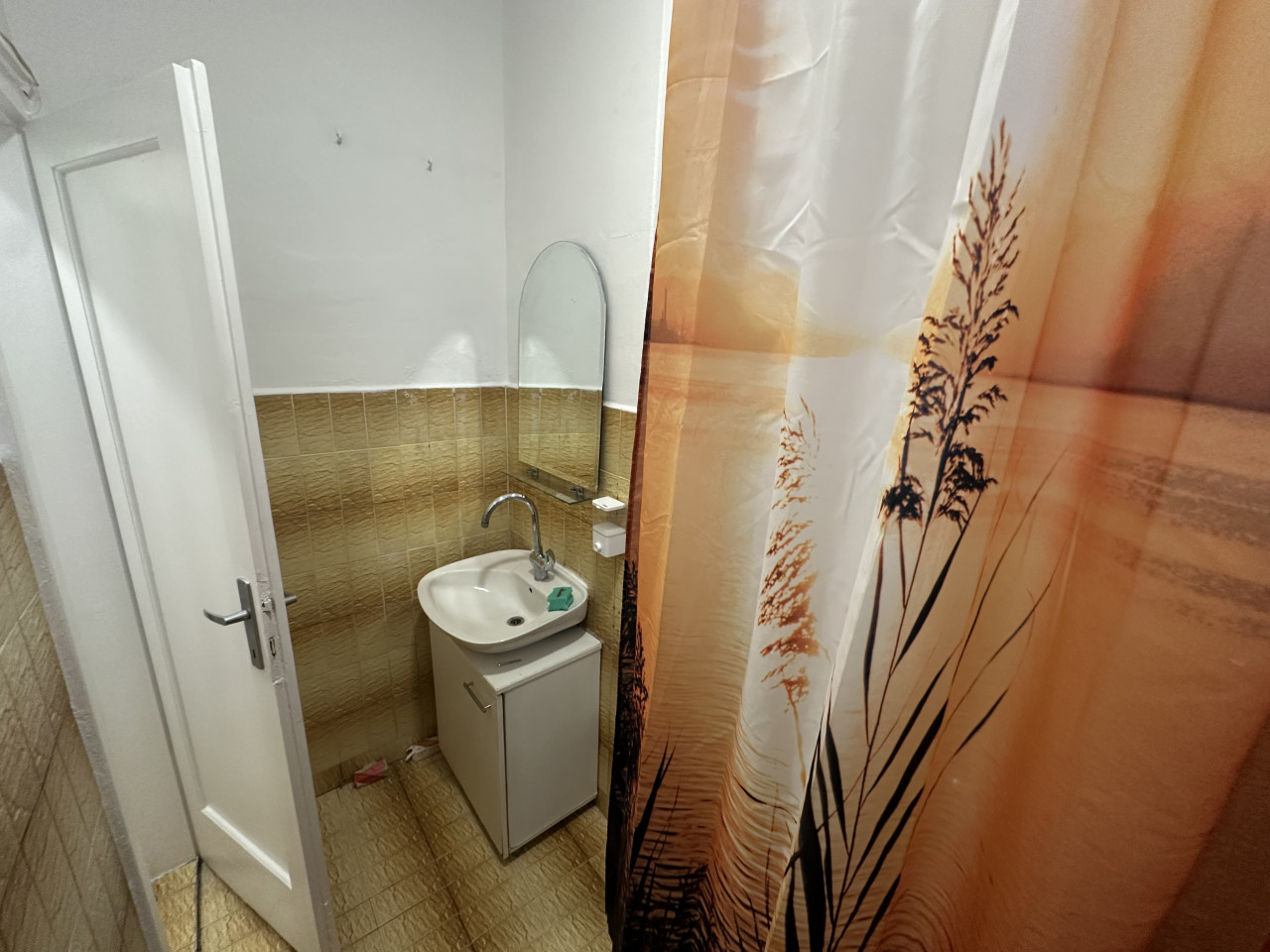 Trosoban stan u strogom centru - 75 m2 13