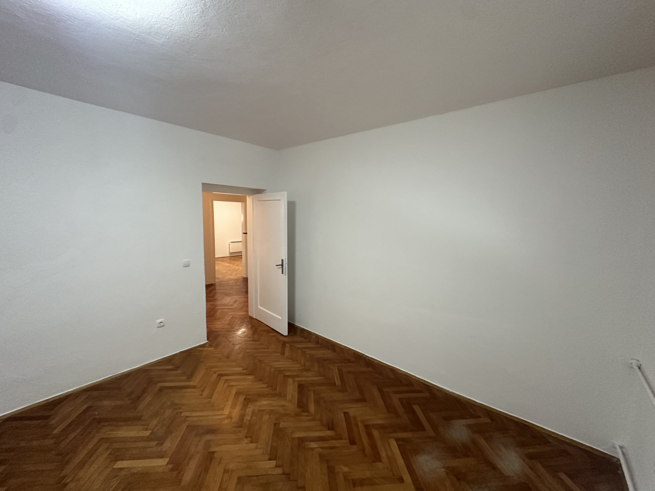 Trosoban stan u strogom centru - 75 m2 17