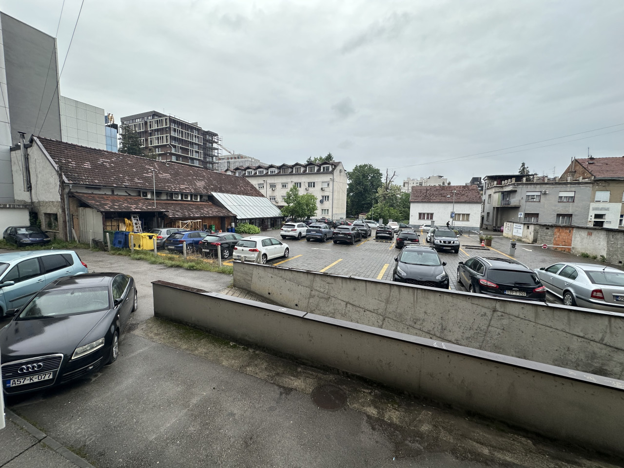 Trosoban stan u strogom centru - 75 m2 32