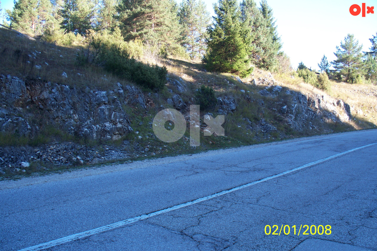 Zemljište Sokolac 1800m2