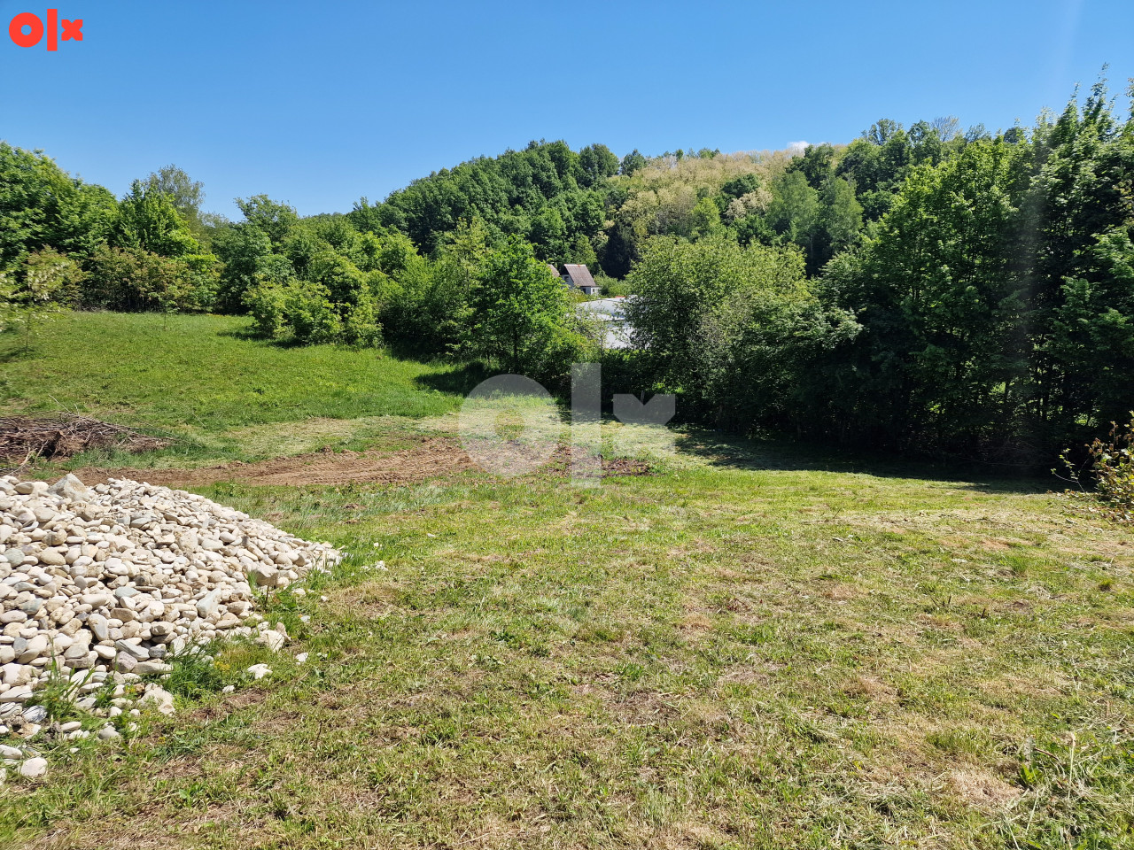 PLACEVI / GLAMOČANI / 1300 m2 / 2500 m2 3