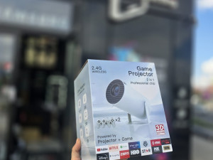 Projektor Sa Integrisanim Igricama