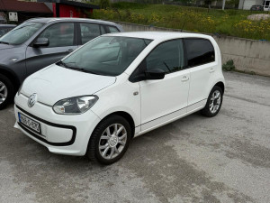 Volkswagen Up! 2014 godina 999 ccm