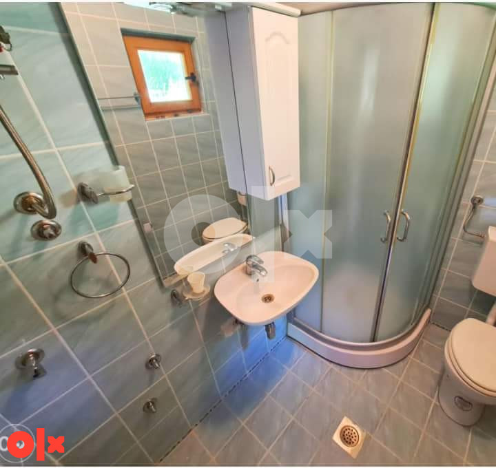 Vikendica nadomak Varesa, sa 3955 m2 parcele i garazom 3