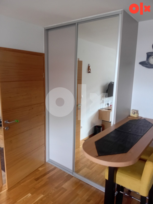 Stanovi i apartmani Pale 7