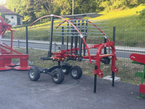 Traktor kupilica balerina za sijeno FIRESTO 4 točka