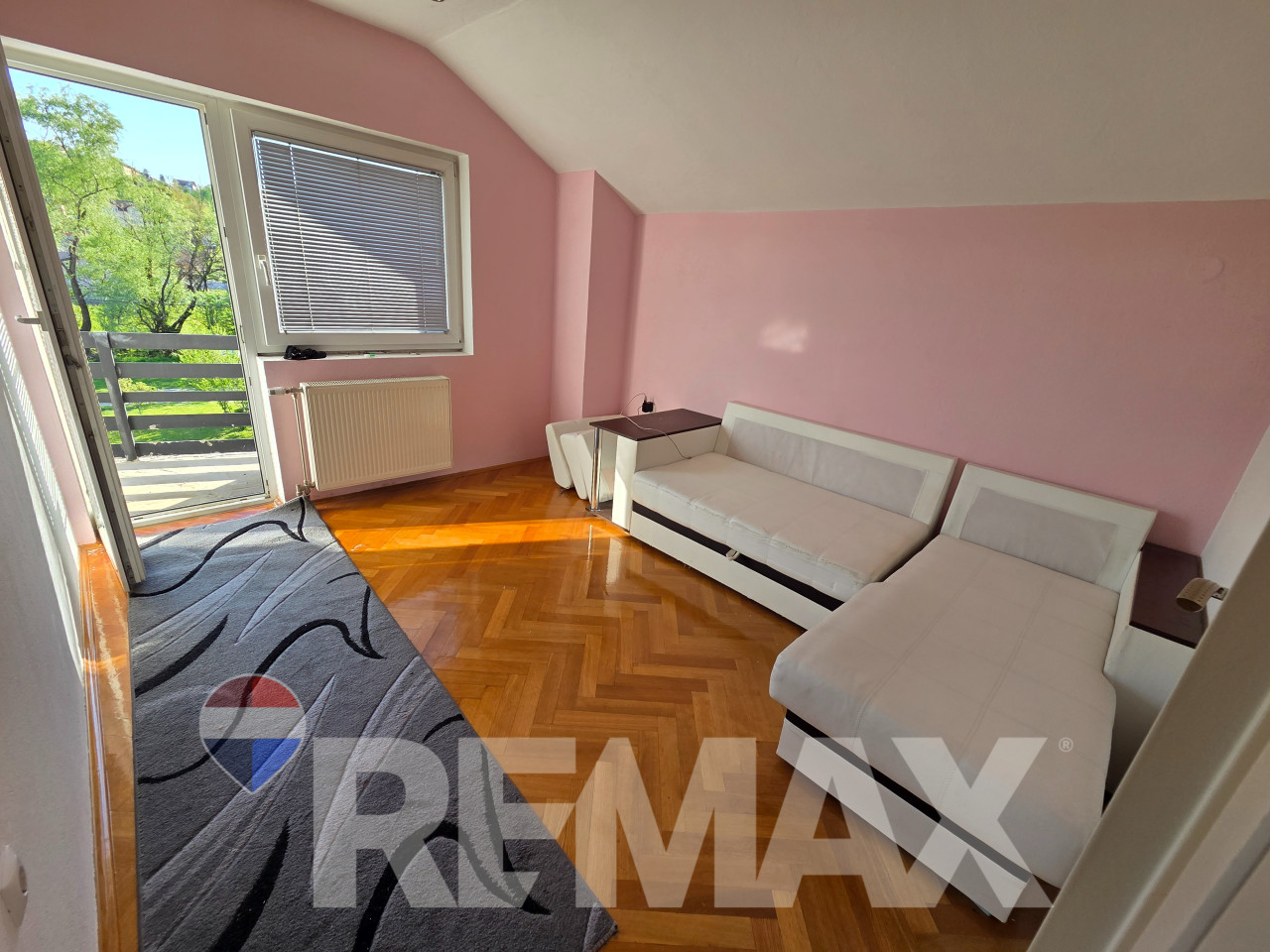 Kuća 3 etaže, sa poslovnim prostorom i garažom, plac 908m2 8