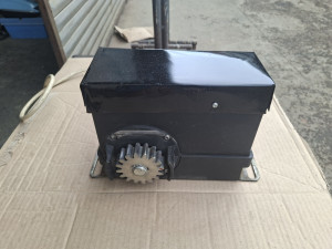 Elektromotor za kliznu kapiju trofazni 44 obrtaja