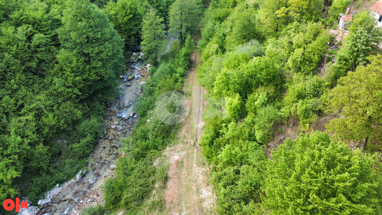 Konjic Zemljište 6.895m2 i devastirana Kuća 3