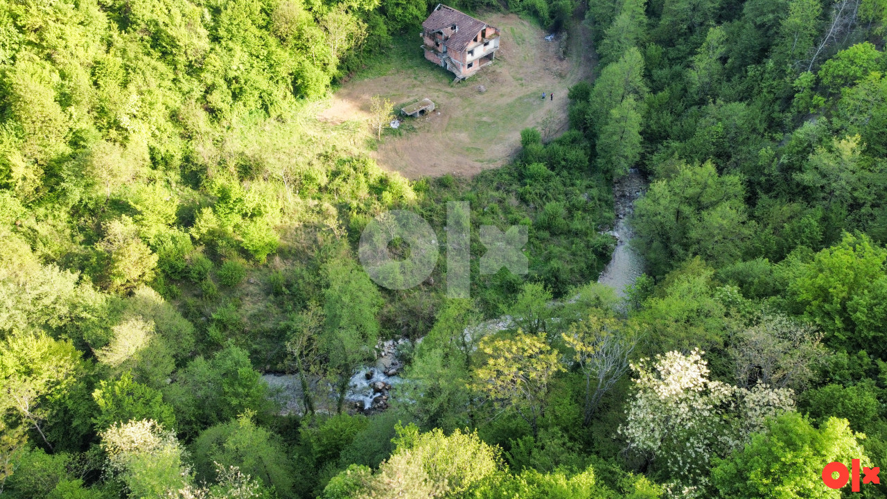 Konjic Zemljište 6.895m2 i devastirana Kuća 8