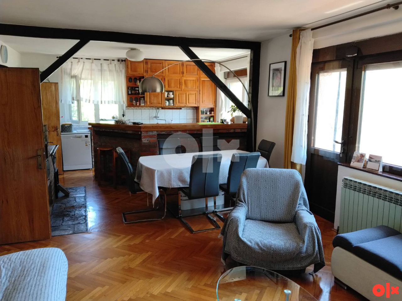 Kozarska ulica- Hiseta; novija kuća sa okuć. 18