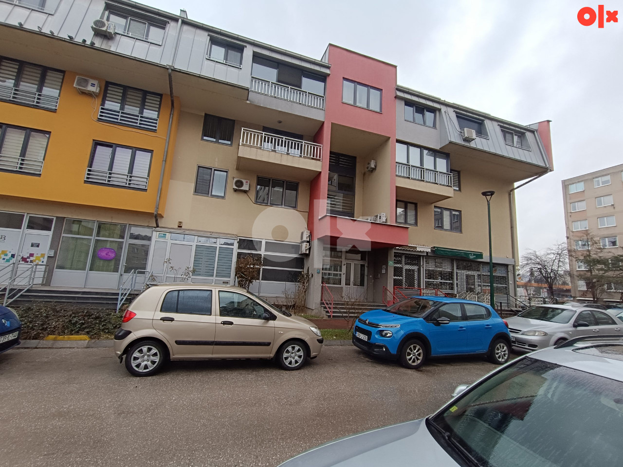 Poslovni kancelarijski prostor  126 m2 +30m2 terasa  Čengić Vila 2
