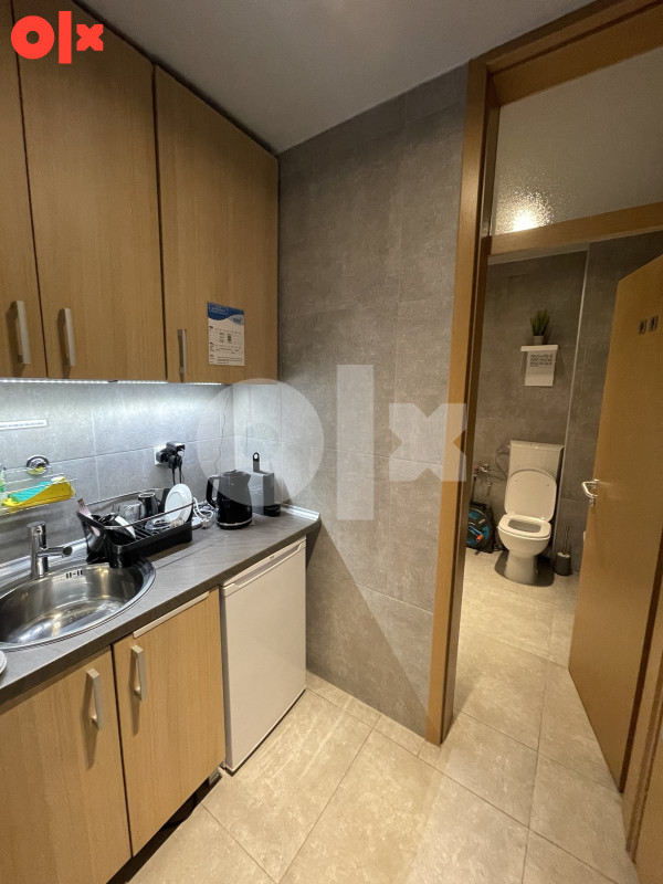 Poslovni kancelarijski prostor  126 m2 +30m2 terasa  Čengić Vila 9
