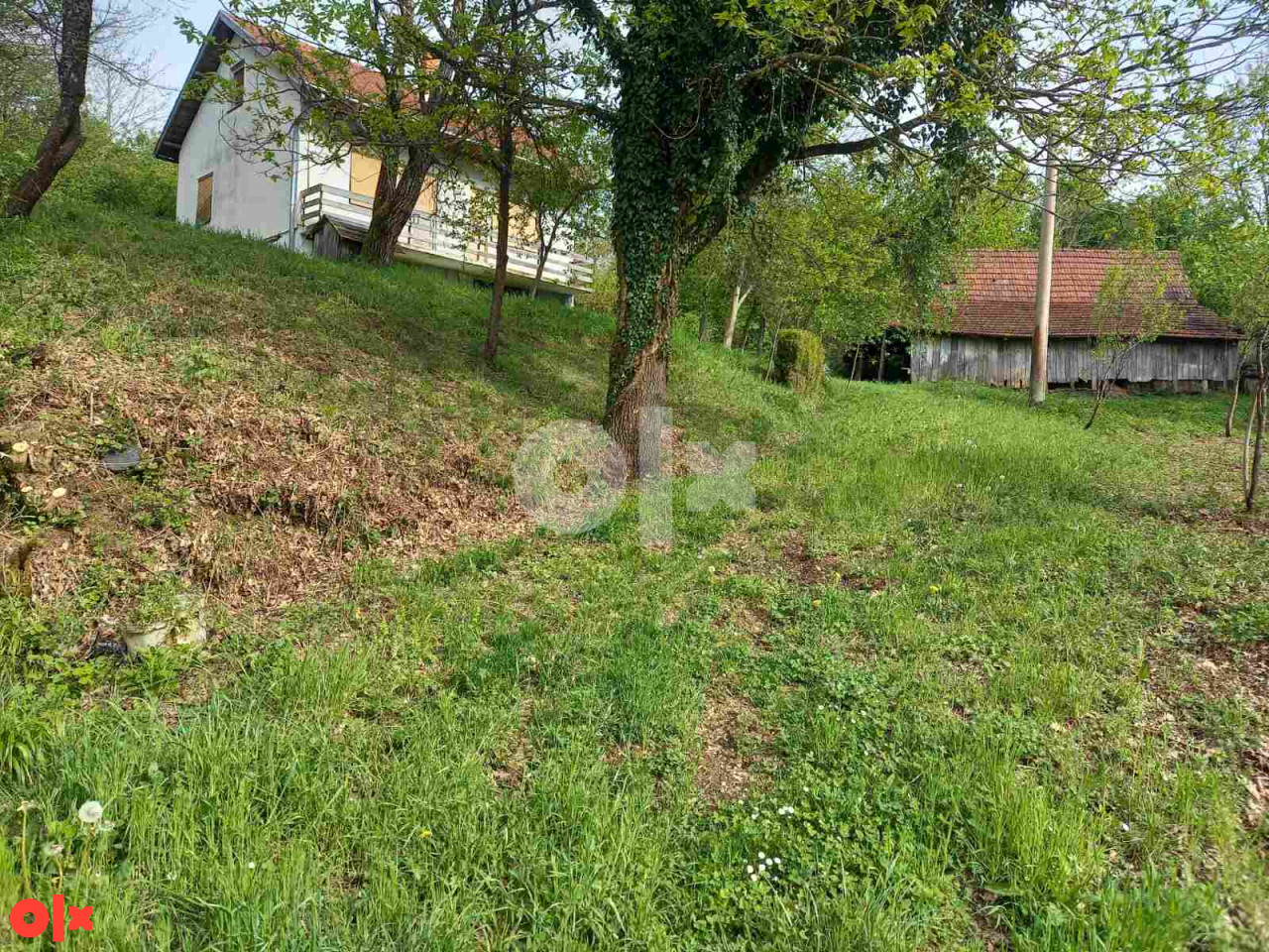 Kuća sa zemljištem u Kamičanima