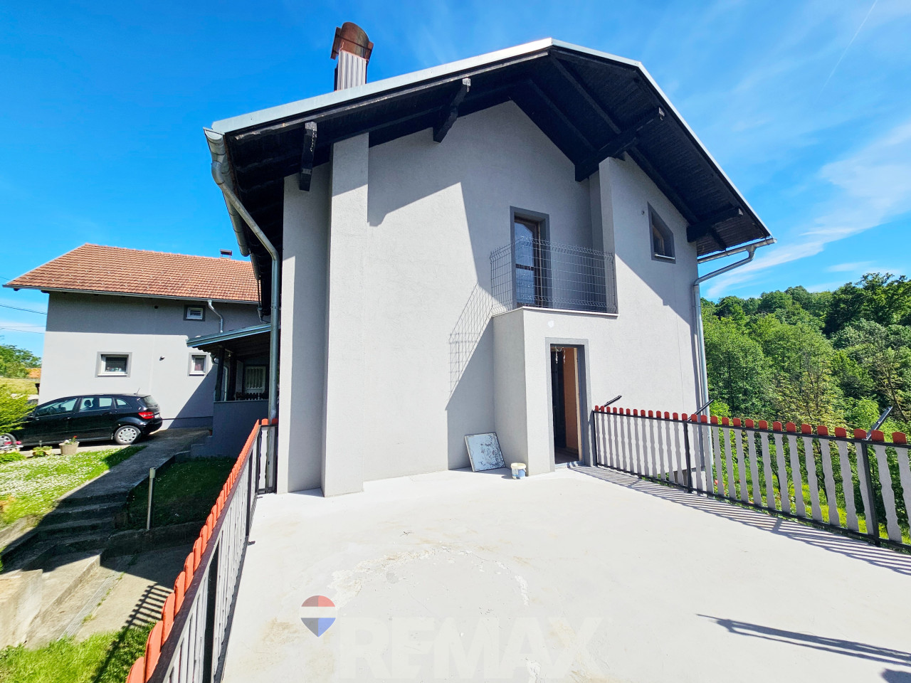 Kuća sa 5 stanova-idealno za porodicu, vrtić, starački dom i sl. 9