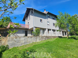 Kuća sa 5 stanova-idealno za porodicu, vrtić, starački dom i sl. photo 3