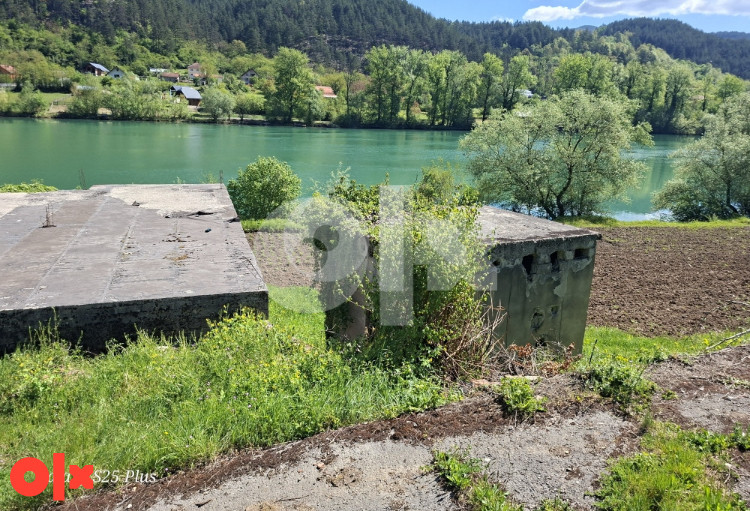 Zemljište Višegrad.Selo Jelacici 17