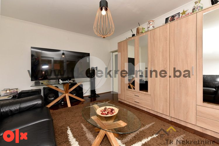 Lijep dvosoban stan površine 51 m2, ulica Armije RBiH 3