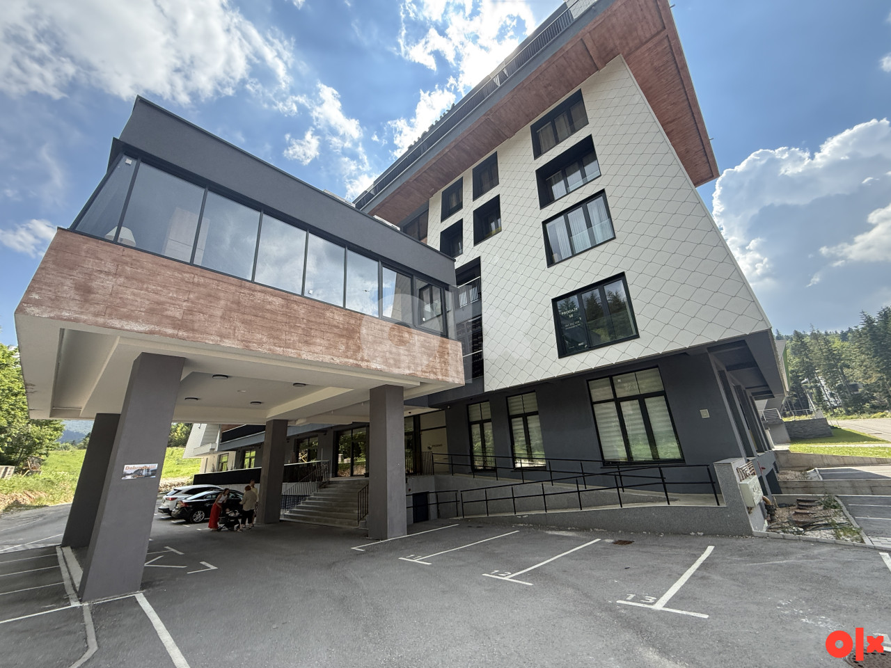 Apartmani Bjelašnica 27 m2 + skijašnica photo 3