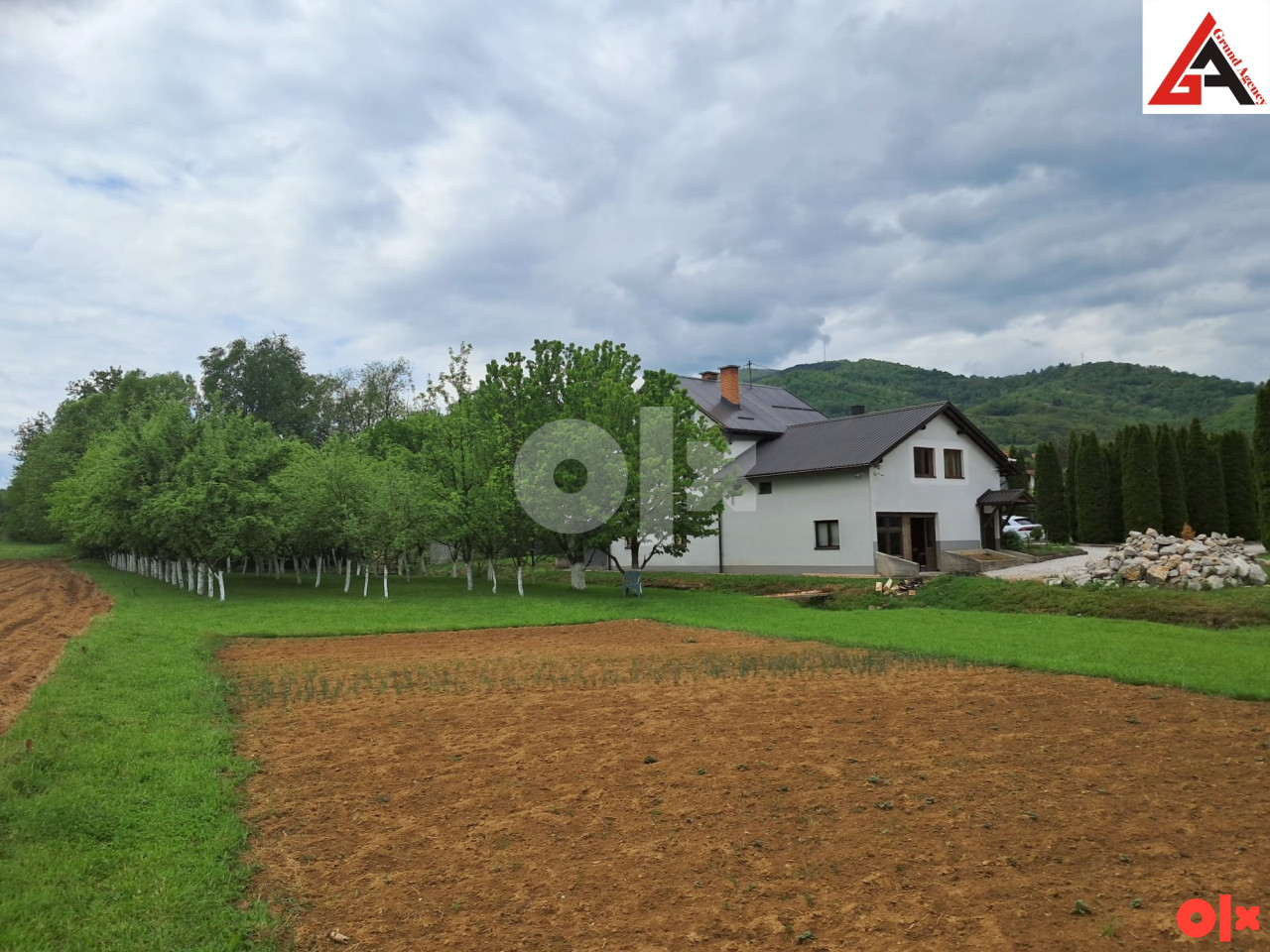 Kuća sa 240 m2 stamb. pr. i 3160 m2 okuć.-Dolac na Lašvi-TRAVNIK 14