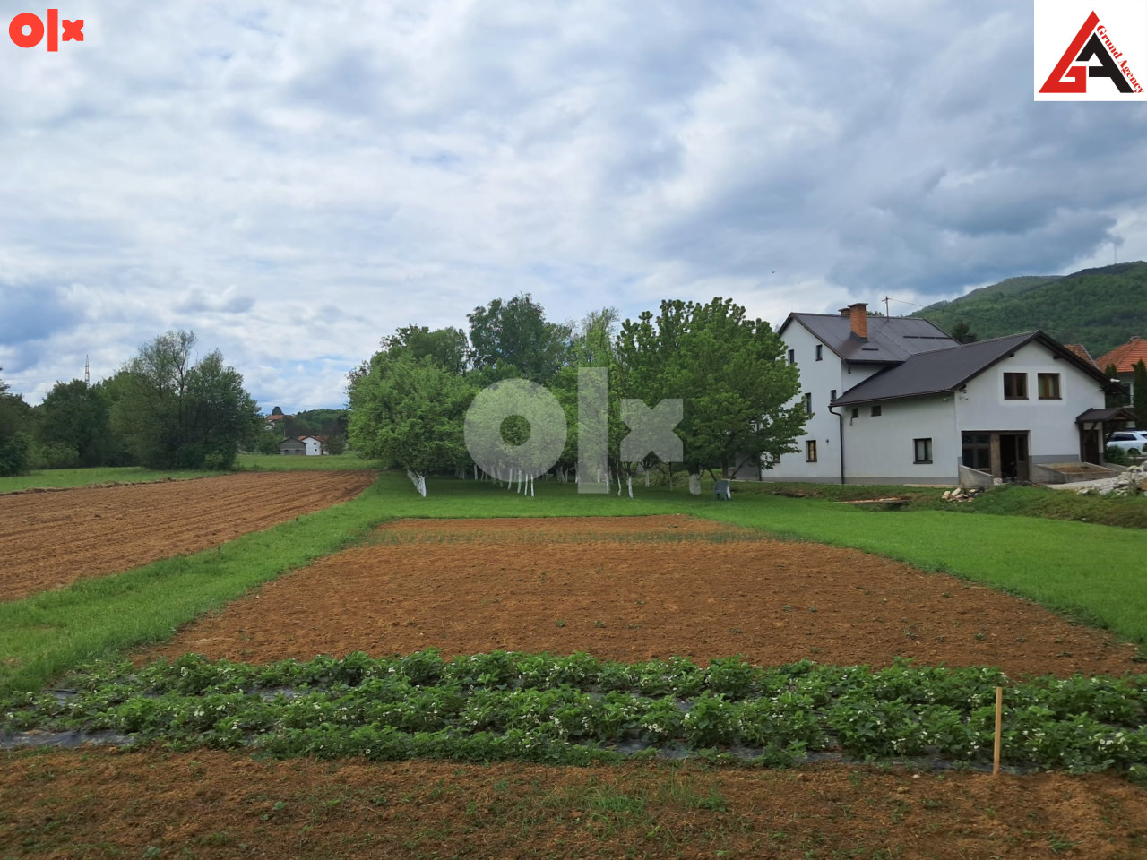 Kuća sa 240 m2 stamb. pr. i 3160 m2 okuć.-Dolac na Lašvi-TRAVNIK 16