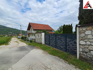 Kuća sa 240 m2 stamb. pr. i 3160 m2 okuć.-Dolac na Lašvi-TRAVNIK photo 2