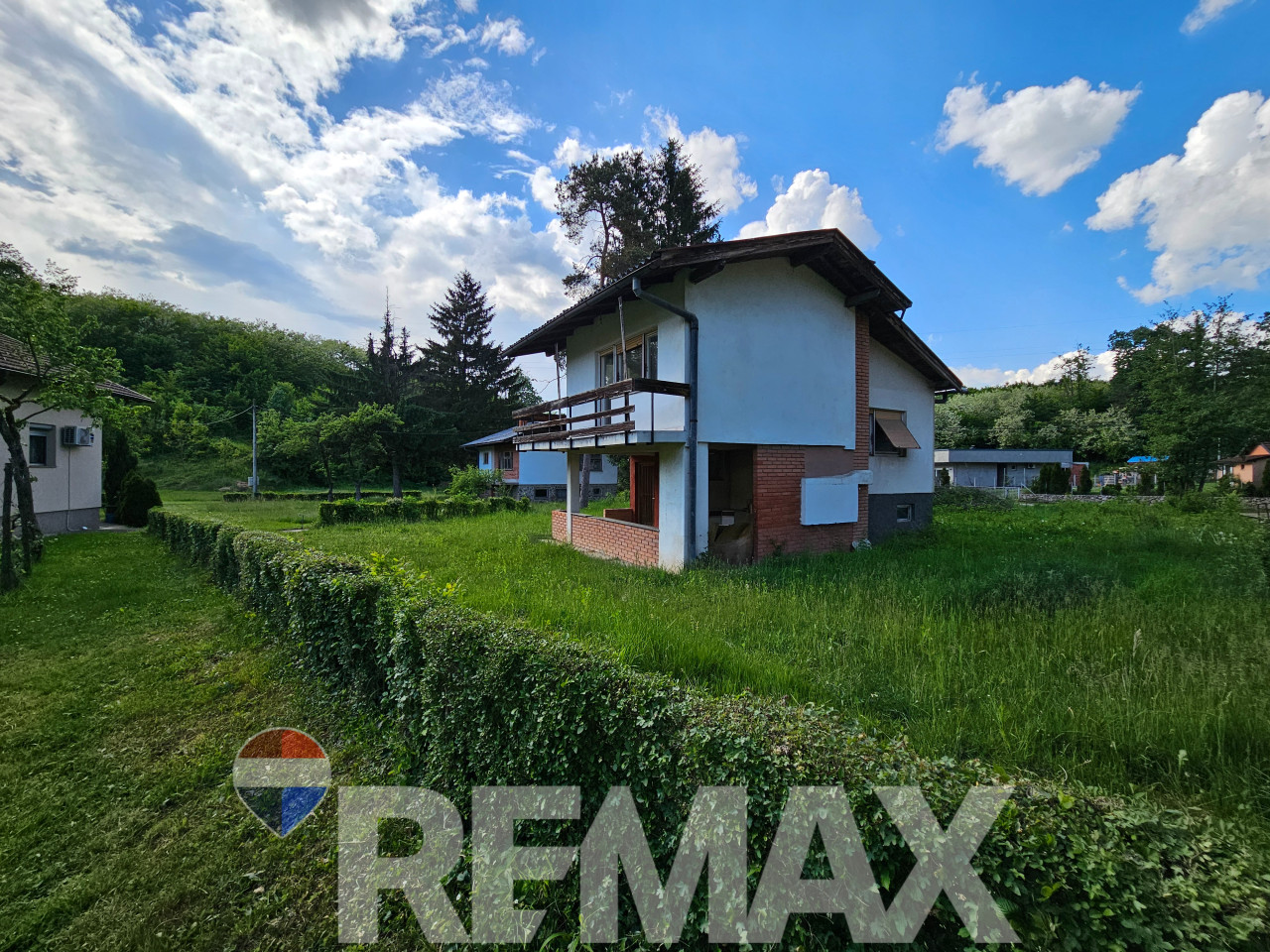Vikendica u Priječanima | Ravan plac 1113m2 | 10 km od centra 11