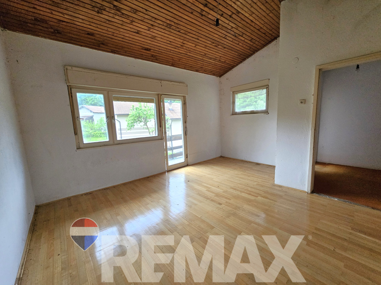 Vikendica u Priječanima | Ravan plac 1113m2 | 10 km od centra 15