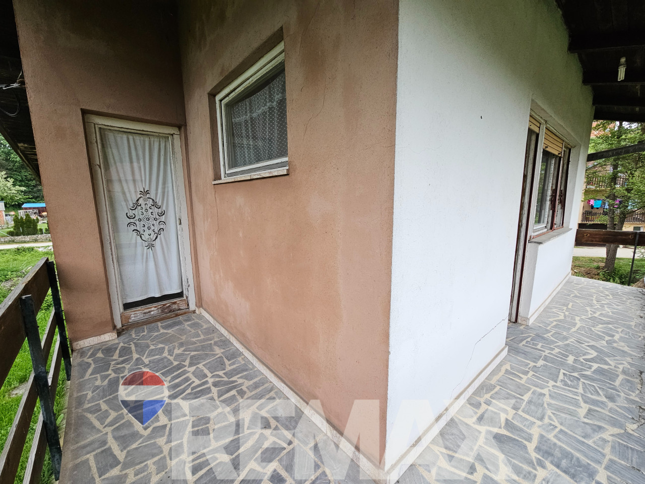 Vikendica u Priječanima | Ravan plac 1113m2 | 10 km od centra 22