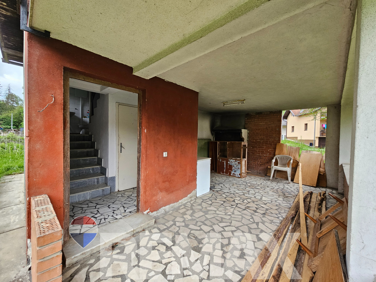 Vikendica u Priječanima | Ravan plac 1113m2 | 10 km od centra 24