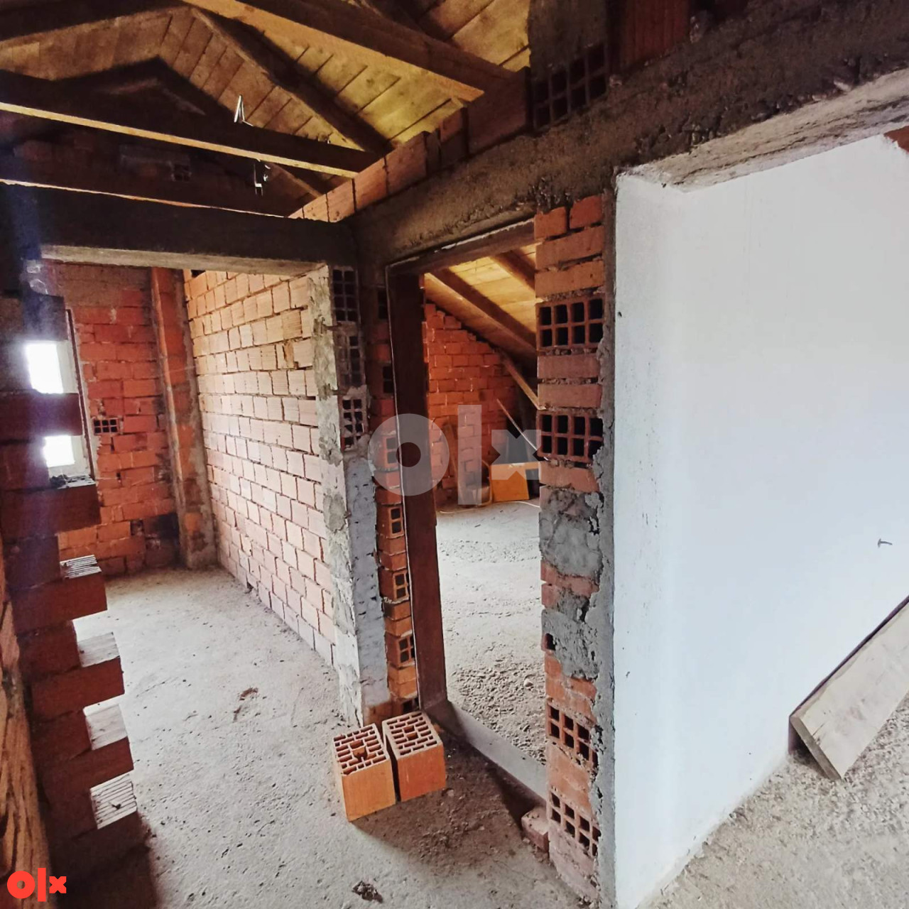 Kuća Prijedor 270m2, Petrovo 19