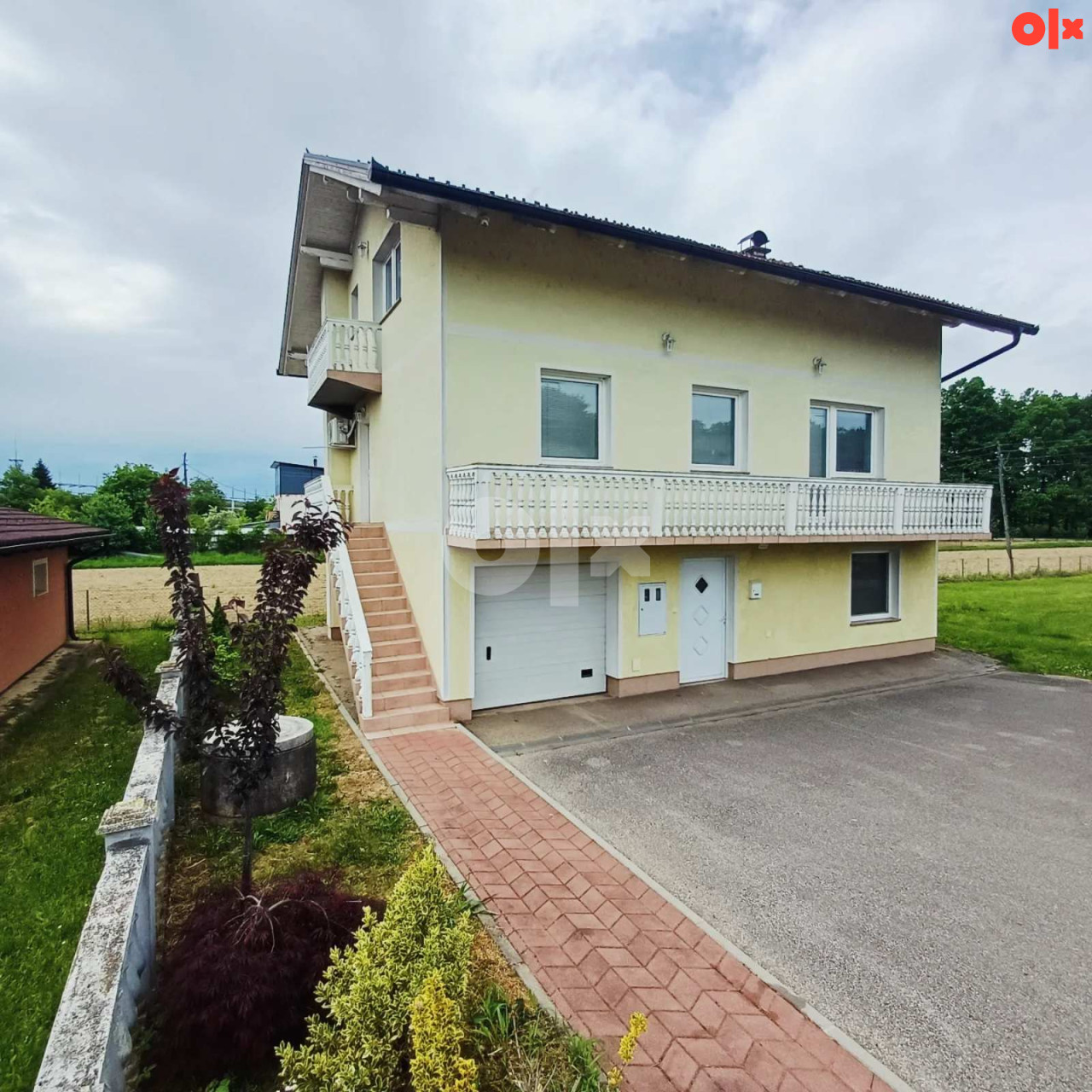Kuća Prijedor 270m2, Petrovo 20