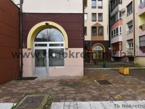 CENTAR -Pješačka zona- Adaptiran poslovni prostor 49 m2