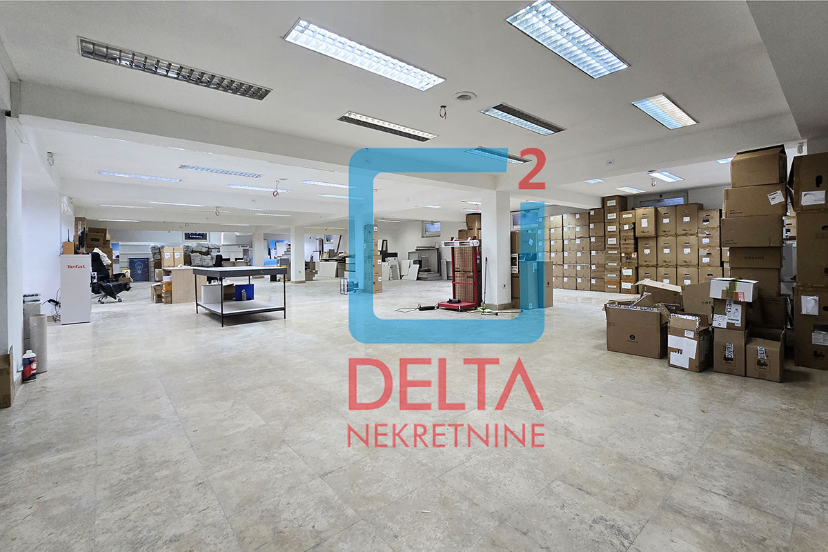 Poslovni / skladišni prostor  / 310m2 / Adema Buće / Buća Potok 4