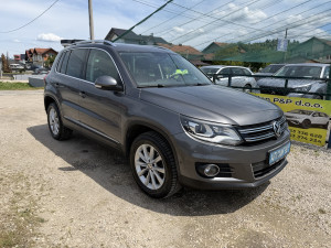 Volkswagen Tiguan 2.0tdi 4x4*XENON*LED*DSG*