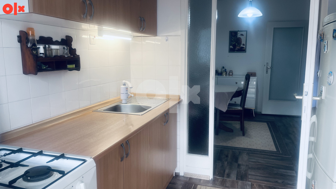 Stan 47 m², Trg ZAVNOBIH-a, 4 sprat, Alipašino polje , B faza - Widok 5