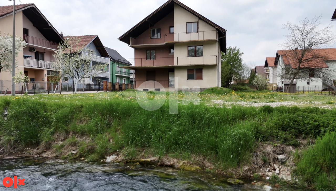 PRODAJE SE: Stambeni objekt 550m2, Osijek Ilidža